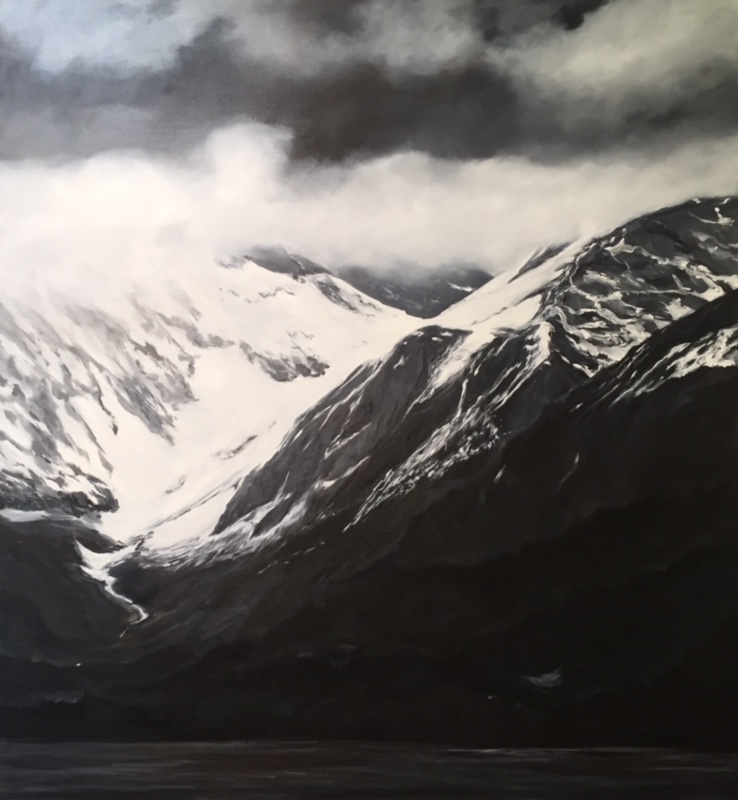Schnee und Nebel bei Dunkelheit